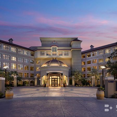 The Royal Kelowna - Bellstar Hotels & Resorts Kültér fotó